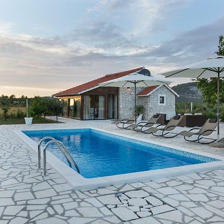Mali Raj Vila Sveti Petar  Exterior foto