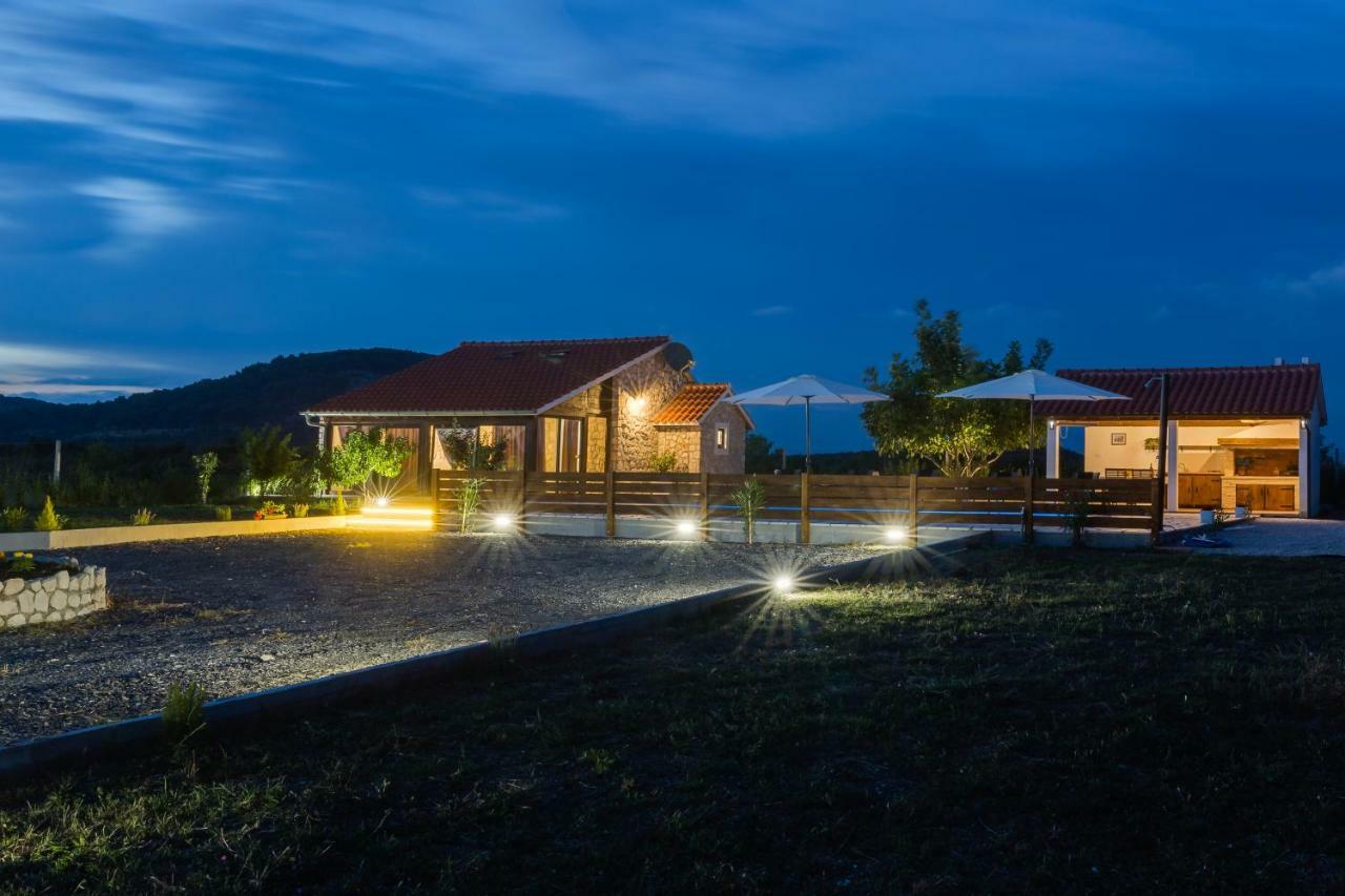 Mali Raj Vila Sveti Petar  Exterior foto